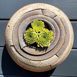 SGV110 - Round Pod - Blue Terrace - 28cm diameter