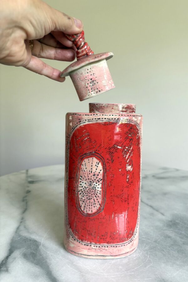 SHC82 - Tall Flowerflask with stopper - Red Abstract 2 - 20cm tall 11cm wide - Image 2
