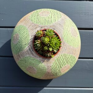 SGV312 Round pod - 28cm diameter - Surreal - drainage holes for planting Keyhole for wall mounting