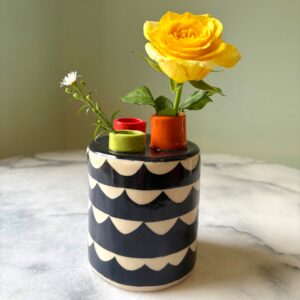 SHC162 Flower bottle - mid size - black and white/multi funnel