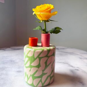 SHC166 Flower bottle - green/multi funnel
